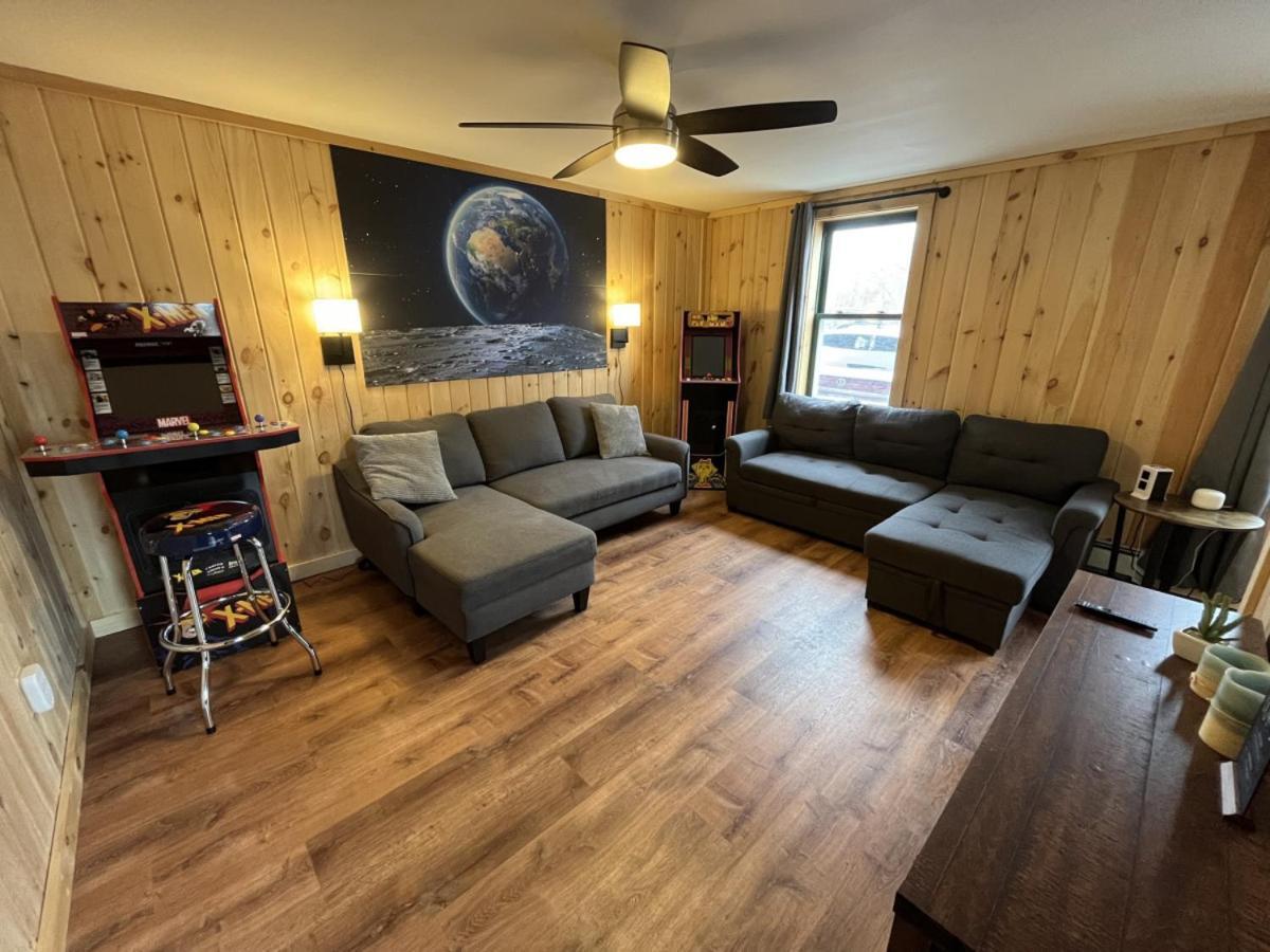 2 Bed Berkshire Getaway Minutes To Jiminy Peak Ski Hancock Εξωτερικό φωτογραφία