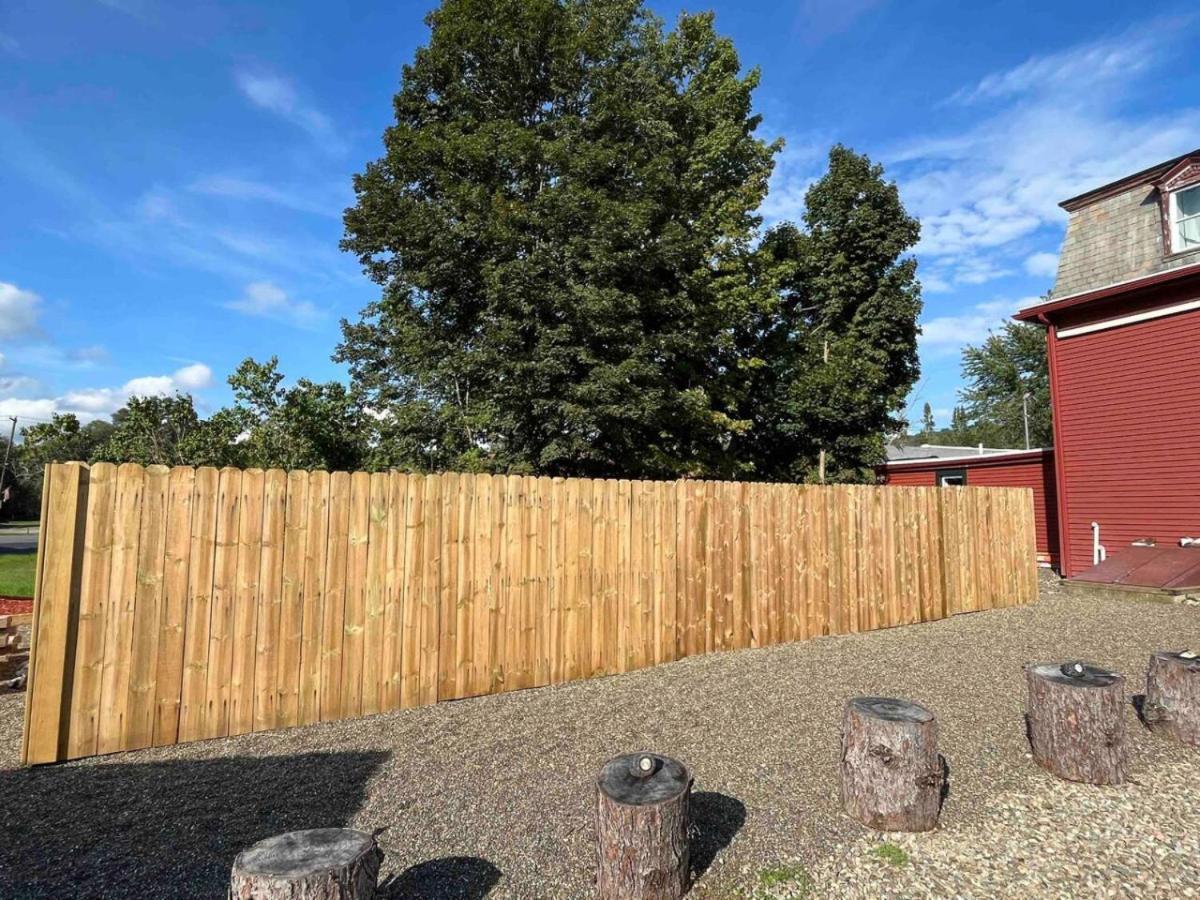 2 Bed Berkshire Getaway Minutes To Jiminy Peak Ski Hancock Εξωτερικό φωτογραφία
